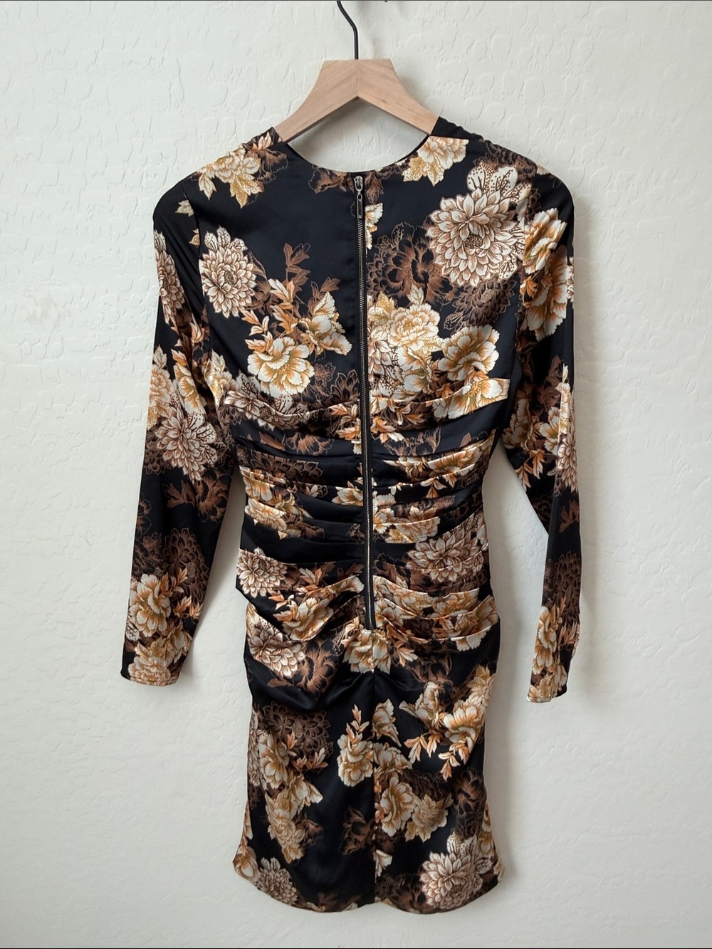 NWT Marciano by Guess Krystal Floral Mini Dress 2 - Picture 4 of 5